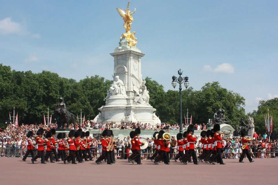 Half Day London Private Tour With Entry to Westminster Abbey - Pickup and Drop-off Service