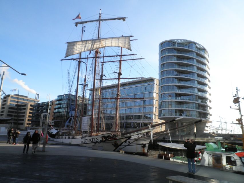 Hamburg: Speicherstadt & HafenCity 2-Hour Walking Tour - Historical Significance