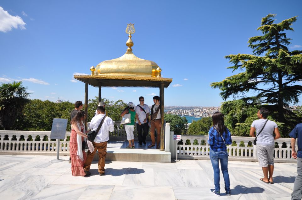 Istanbul: Best of Istanbul Tour With Lunch and Tickets - Tour Guide