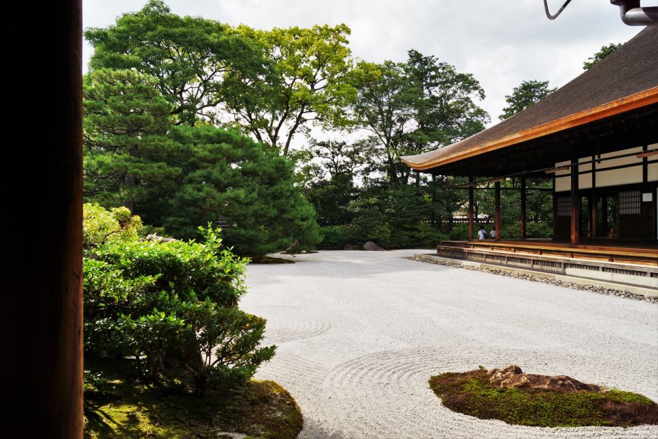 Kiyomizu Temple and Backstreet of Gion Half Day Group Tour - Kiyomizu-dera Temple