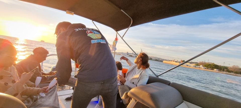 Lisbon: Boat Tour With Champagne - Meeting Point and Attire