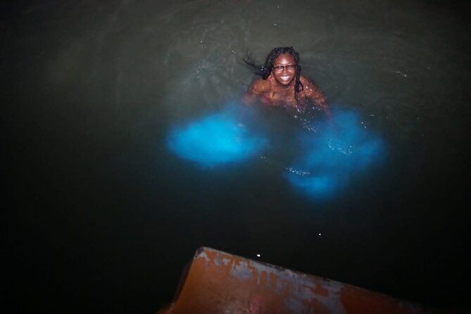 Luminous Lagoon (Glistening Waters )Private Tour With Pickup - Relaxing on the Glass-Bottom Boat