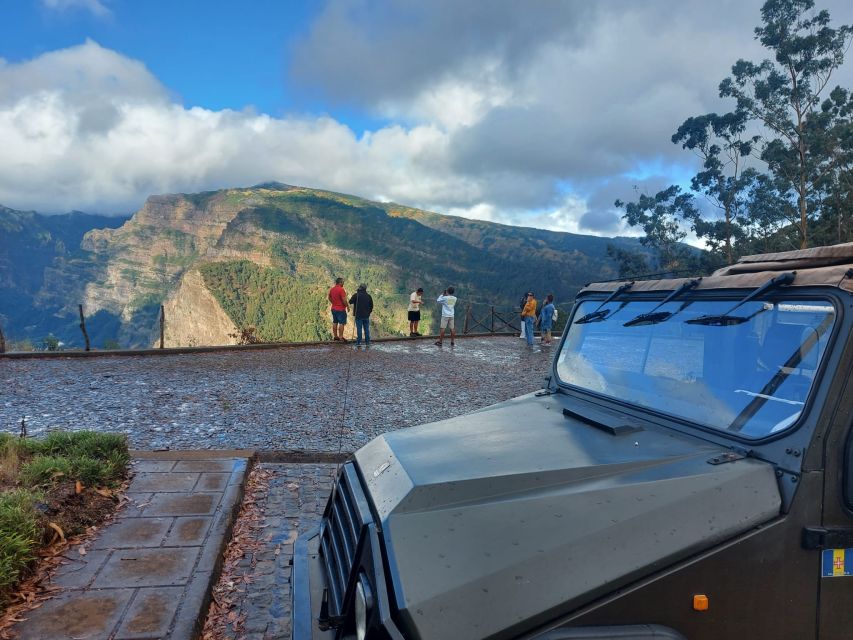 Madeira Safari Private 4x4, Full Day Santana or Porto Moniz - Exploring Madeiras Wonders