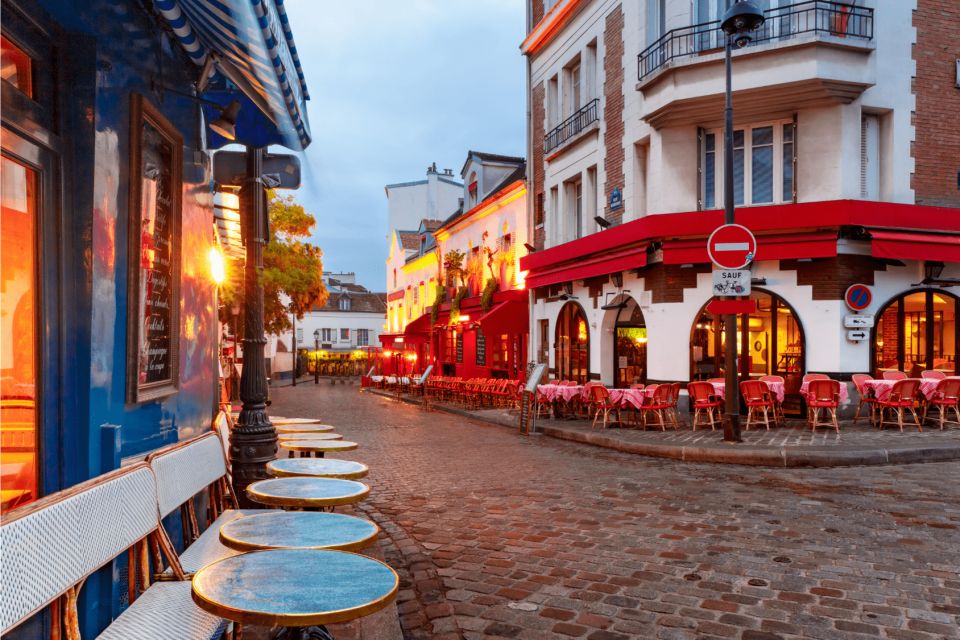 MONTMARTRE WALKING TOUR: FROM MOULIN ROUGE TO SACRED HEART - Meeting Point and Pricing