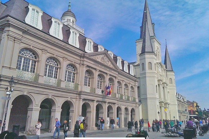 New Orleans City and Cemetery Sightseeing Tour - Visiting Historic Landmarks