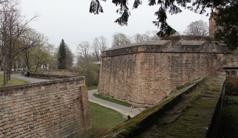 Nuremberg: City Walls Guided Tour - Tour Duration and Languages