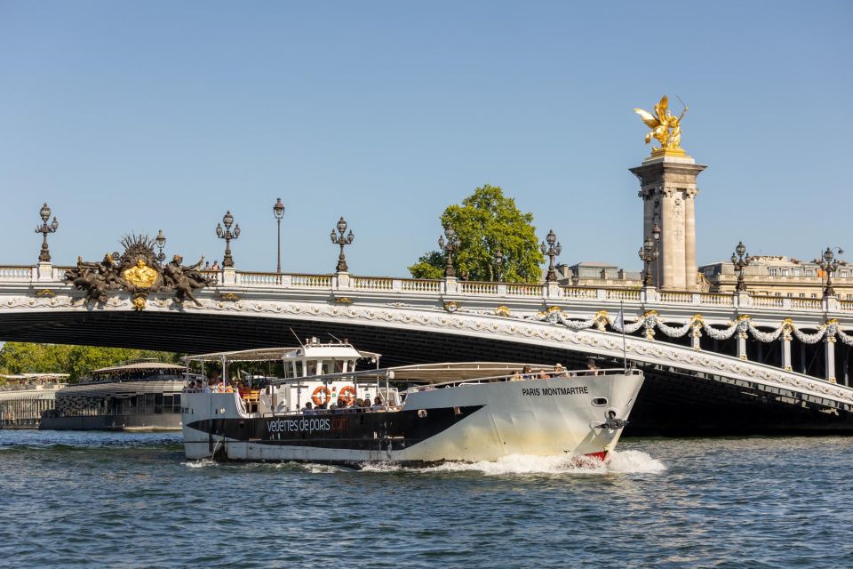 Paris: River Seine Cruise With Optional Drinks and Snacks - Commentary and Languages