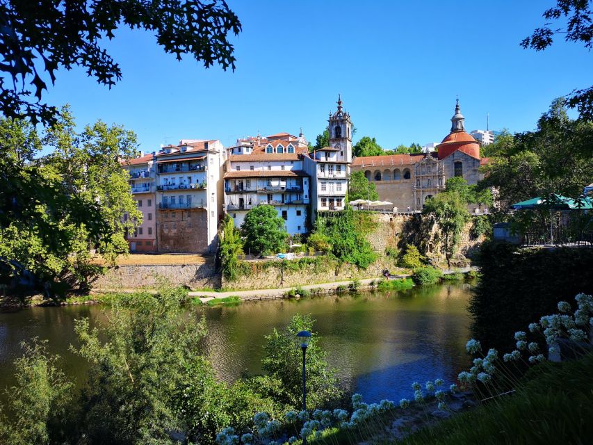 Porto: Douro Valley History & Wine Tour With Cruise & Lunch - Douro River Cruise