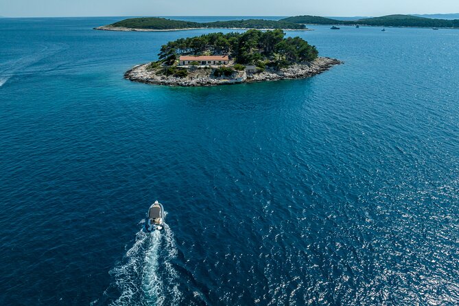 Private Speedboat Custome-Made Tour / From Trogir and Split - Lunch Recommendation