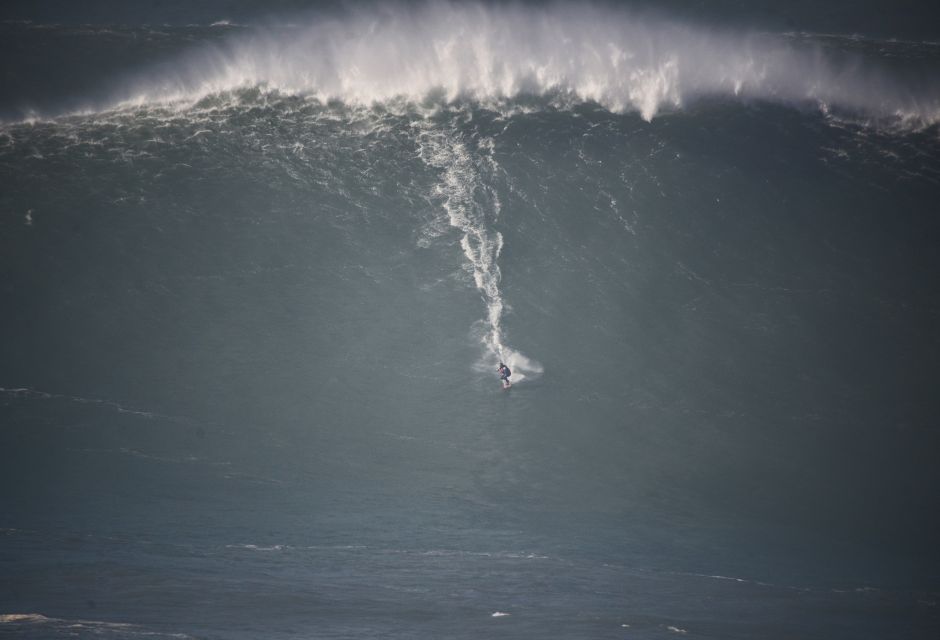 Private Tour - Nazaré Waves and Village From Lisbon - Guided Tour