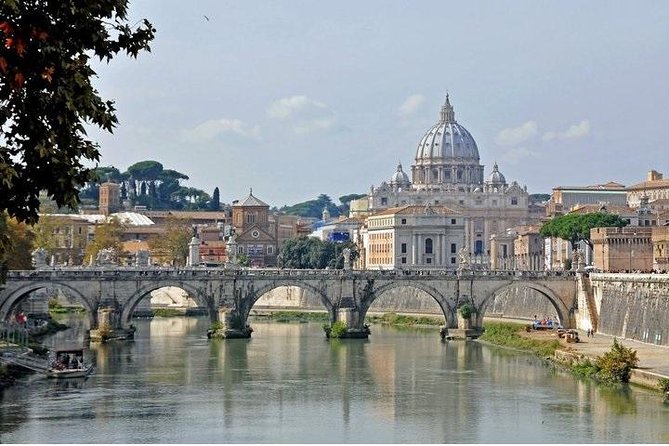 Rome: Vatican Museums and Colosseum Private Tour With Transfers - Private Tour Experience