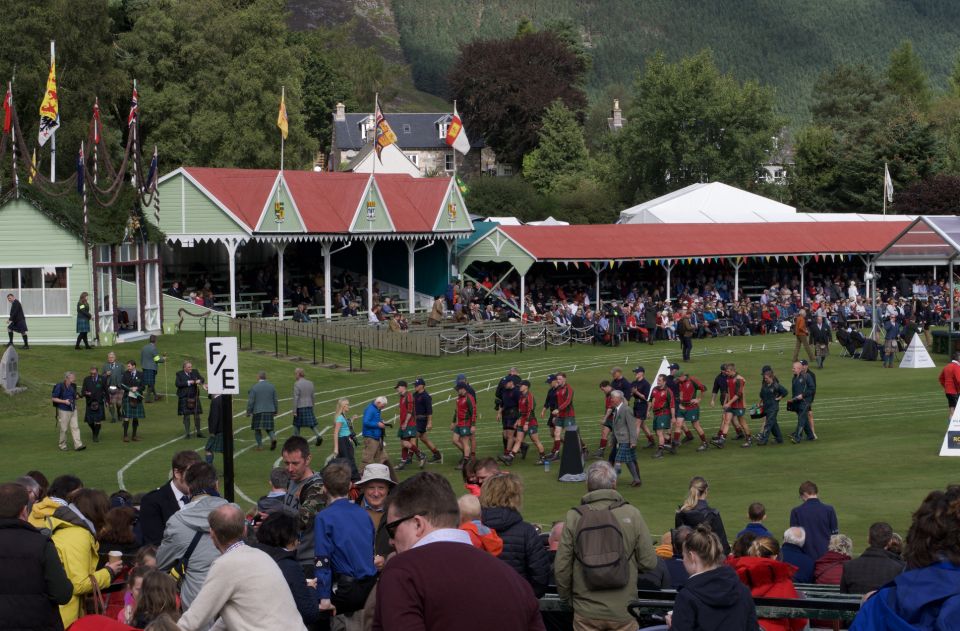 Royal Highland Braemar Gathering, Transfer From Edinburgh - Reservation and Duration