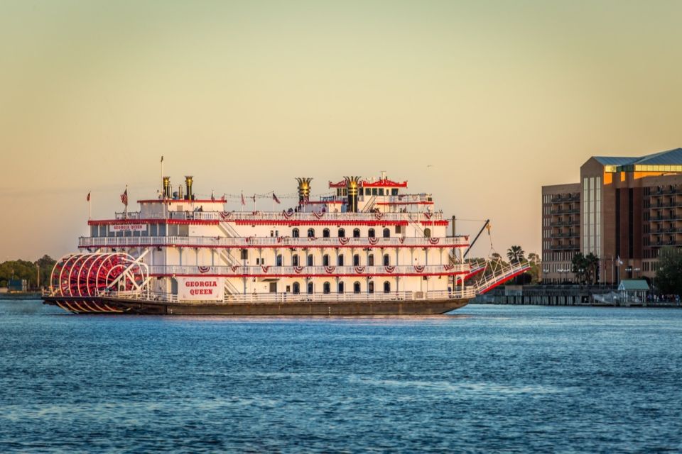 Savannah: Buffet Dinner Cruise With Live Entertainment - Entertainment and Ambiance