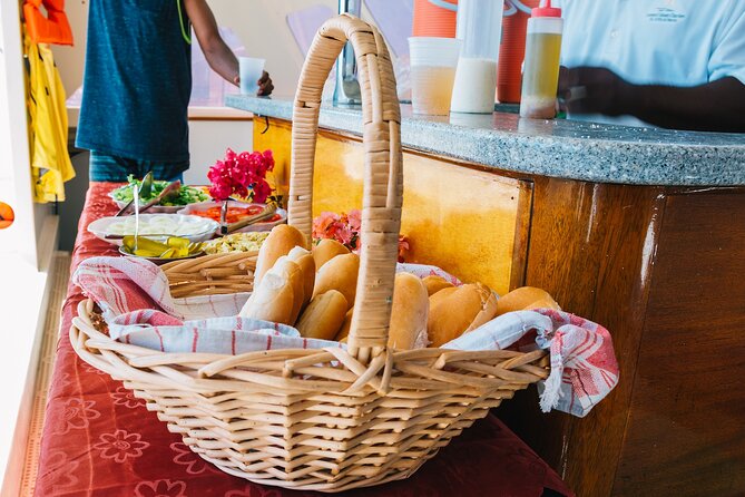 Snorkel Lunch & Lounge: Bluewater or Snorkel and Lunch: Leeward - Snorkeling Experience