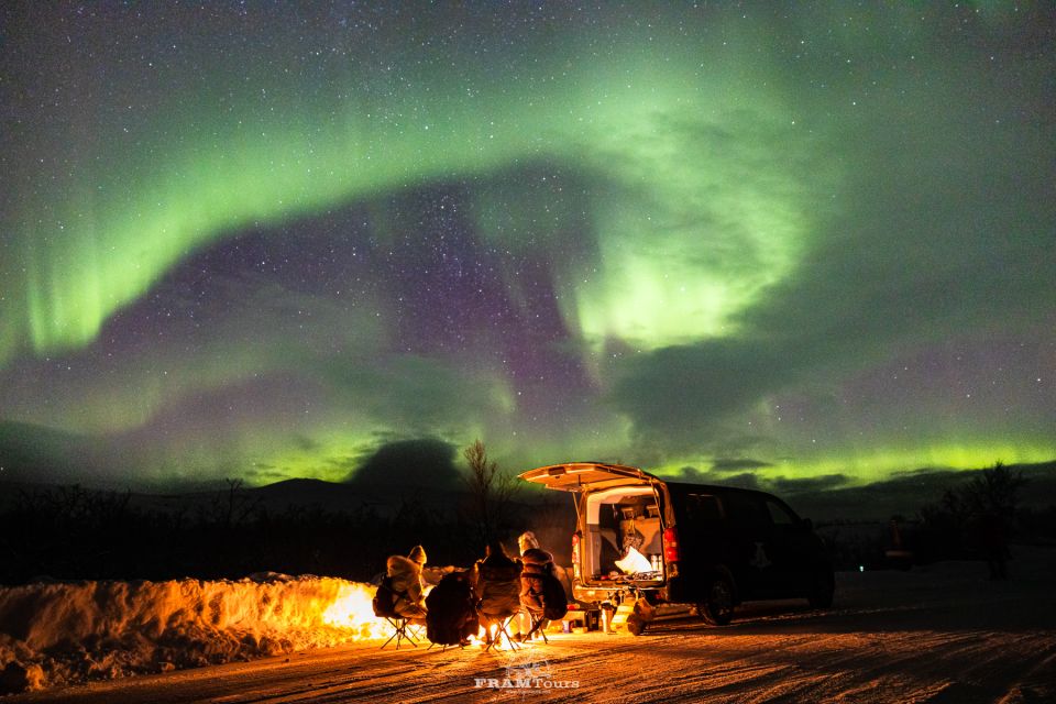 Tromso: Northern Lights Tour With Photographer - Warm Attire and Dinner