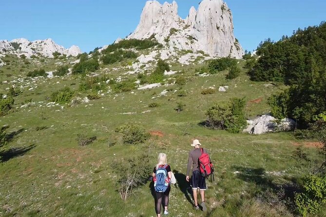 Tulove 4l, Velebit Safari, 4x4 Off-Road and Hiking - Highlights of the Tour