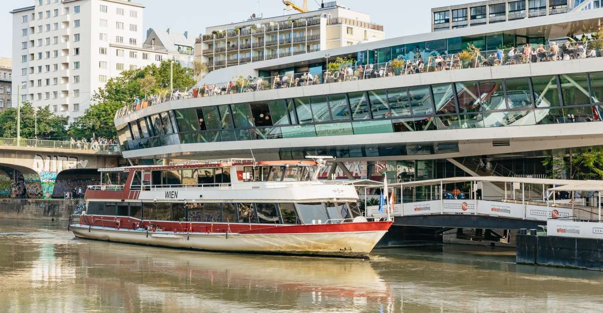 Vienna: 3-Course Evening Dinner Cruise - Child-Friendly Considerations