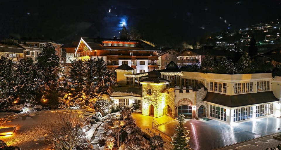 Zell Am See Christmas Magic: a Private Walking Tour - Booking Information