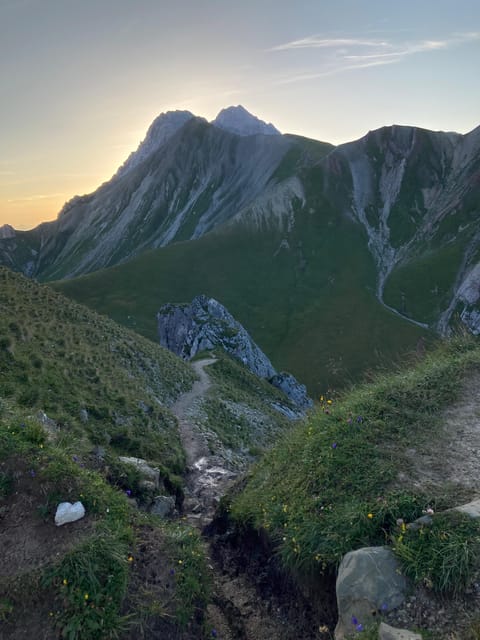 Zugspitze: Hiking Down via Gatterl to Ehrwald - Guide and Tickets