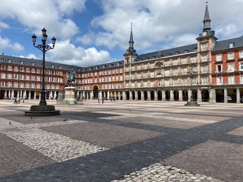 Architecture Tour: Old Historic Madrid With an Architect - Culinary Delights