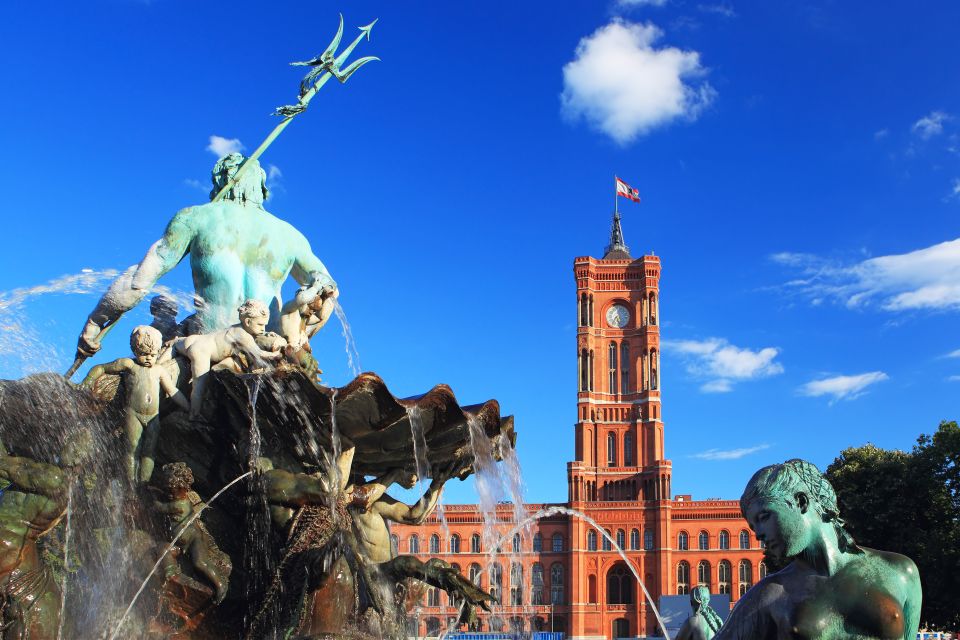 Berlin: Scenic Guided Tour by Private Car for 2, 3, 6 Hours - Museum Island and Unter Den Linden