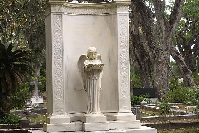 Bonaventure Cemetery Walking Tour With Transportation - Highlights of the Tour