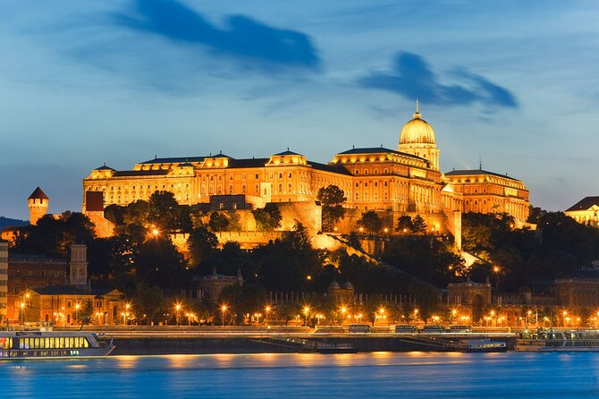 Cocktail Cruise Downtown Budapest - Meeting Point Details