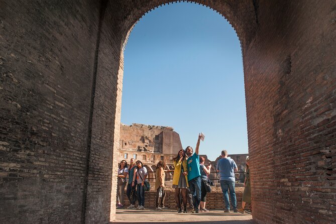 Colosseum With Arena Floor Entrance, Forum and Palatine Hill Tour - Visiting the Palatine Hill