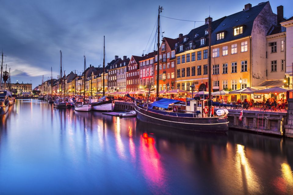 Copenhagen: 3-Hour Private Walking Tour - Discover Nyhavn and Amalienborg Palace