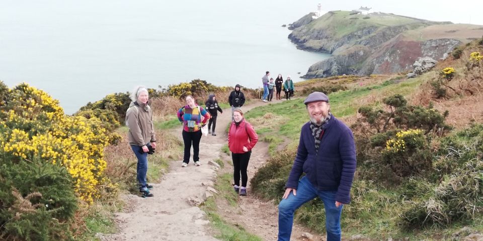 Dublin: Coastal Hike and Pints & Puppies - What to Bring and Wear