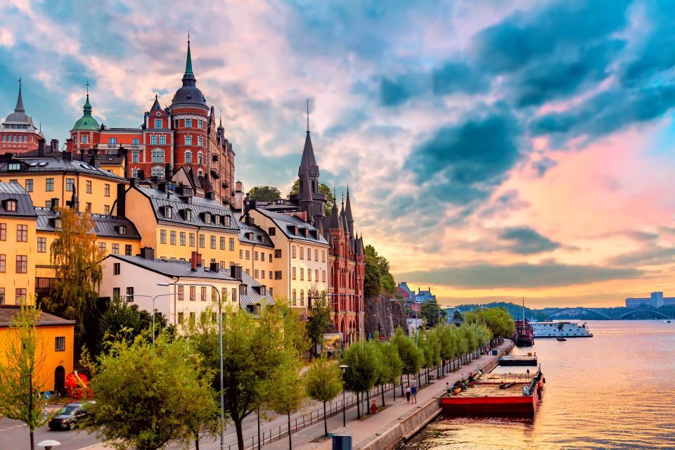 Eco Bike Tour of Stockholm Old Town, Djurgarden, Nature - Exploring Vasaparken