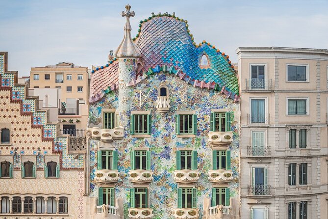 Fast Track Casa Batlló & La Pedrera Guided Tour - Family Recommendations