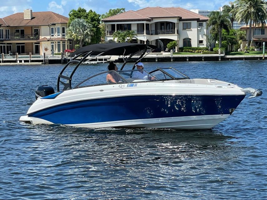 Fort Lauderdale: 11 People Private Boat Rental - Exploring Fort Lauderdale by Boat