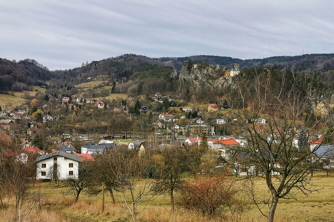 Full-Day Hiking in Bohemian Paradise Malá Skála Near Prague - Skilled and Friendly Guide