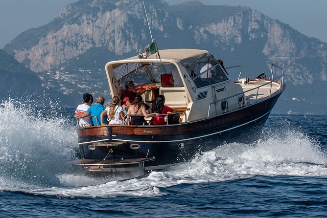 Full-Day Small-Group Capri and Blue Grotto Tour by Boat - Customer Feedback