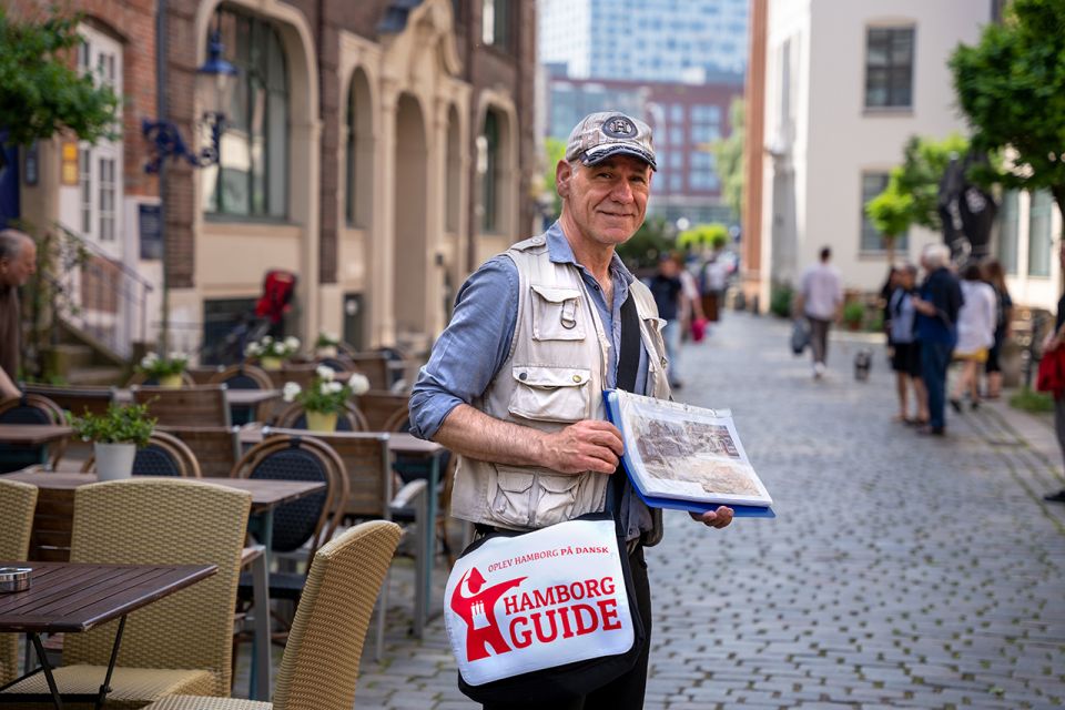 Hamburg: Guided Walking Tour in Danish - Learning About Hanseatic History