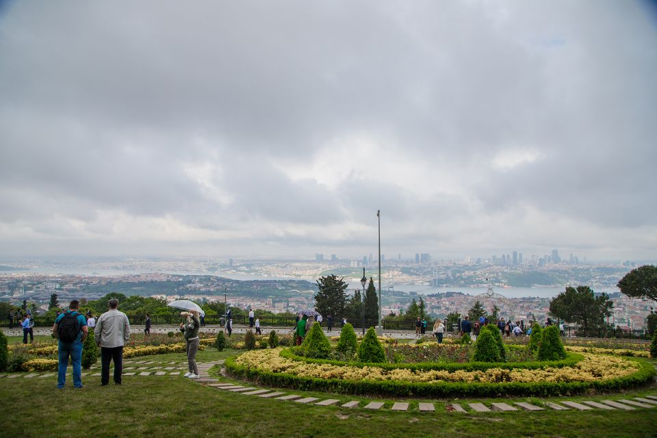 Istanbul: Full-Day Bosphorus Cruise and Shopping Tour - Shopping Opportunities