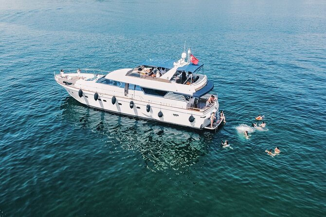 Istanbul Sunset Yacht Cruise on the Bosphorus With Transfers - Group Size and Transportation