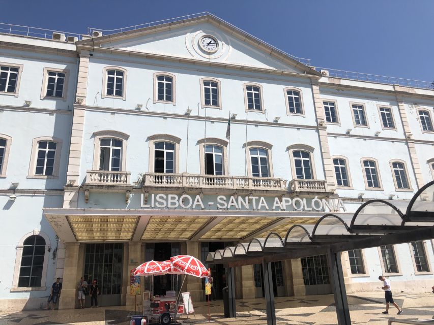 Lisbon Alfama Self-Guided Walking Tour & Scavenger Hunt - Activity Description