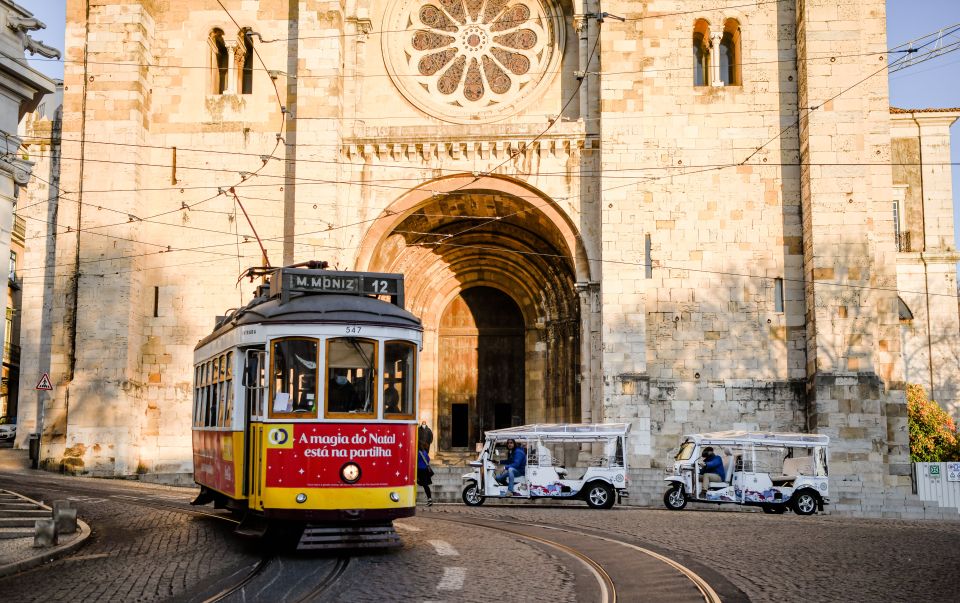 Lisbon and Sintra Combo: Tuk Tuk and Van Private Tour - Exploring the Glamorous Town of Cascais