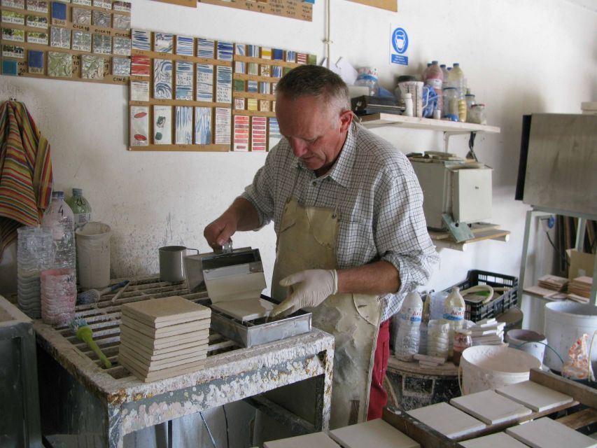 Lisbon Tiles and Tales: Full-Day Tile Workshop and Tour - Lunch in Sesimbra