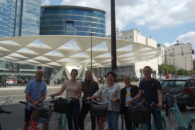 Lively Brussels Highlights Bike Tour DUTCH - Participant Maximum