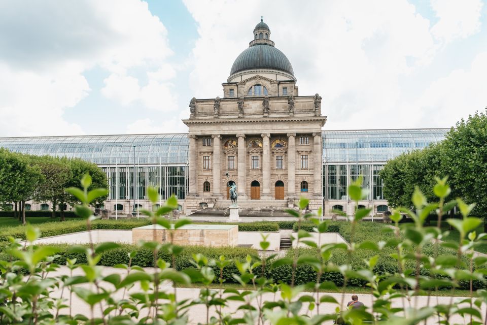 Munich 3-Hour Guided Bike Tour - English Garden Serenity