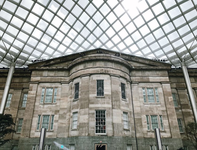 National Portrait Gallery & American Art Museum Guided Tour - Modern and Provocative Artworks