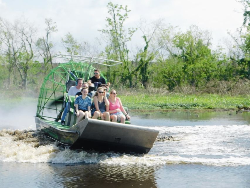 New Orleans: 10 Passenger Airboat Swamp Tour - Getting to the Tour