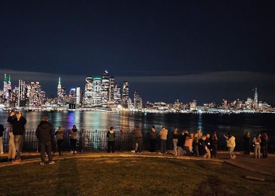 New York City Night Views - a Panoramic Hop-On-Hop-Off Tour - Group Size and Languages