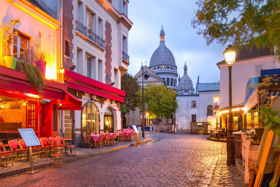 Paris Montmartre: Walking Tour With Audio Guide on App - Downloading the Tour App