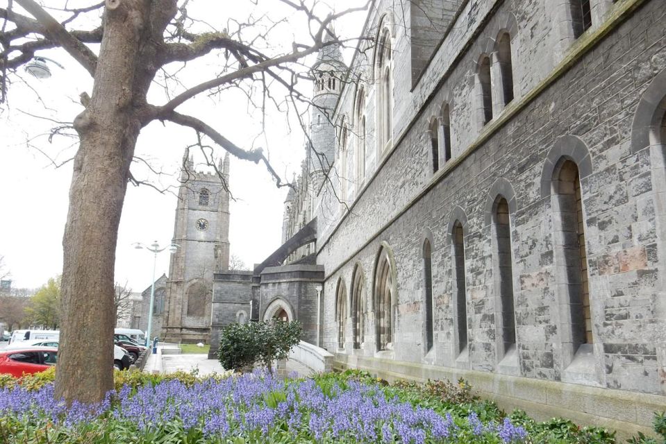 Plymouth: Quirky Self-Guided Smartphone Heritage Walks - Link Between Lighthouses