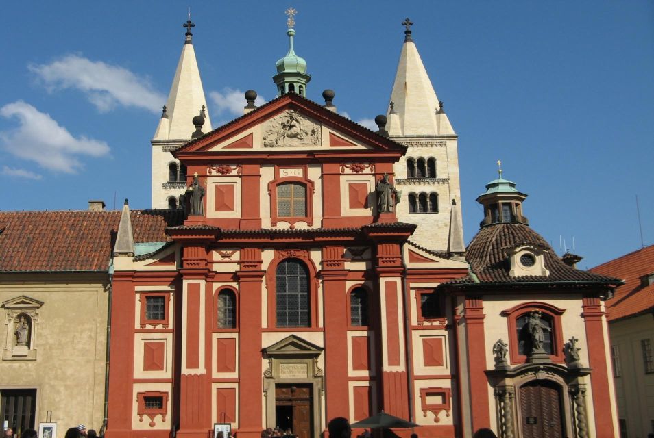 Prague Royal Castle, St Vitus, Golden Lane Tour With Tickets - Private Group Experience