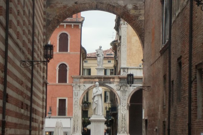 Private Verona & Jewish District -3 Hour Walking Tour - Exploring Veronas History